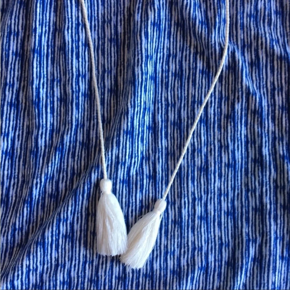 Soft Joie small top tassel flowy blouse - Picture 4 of 5